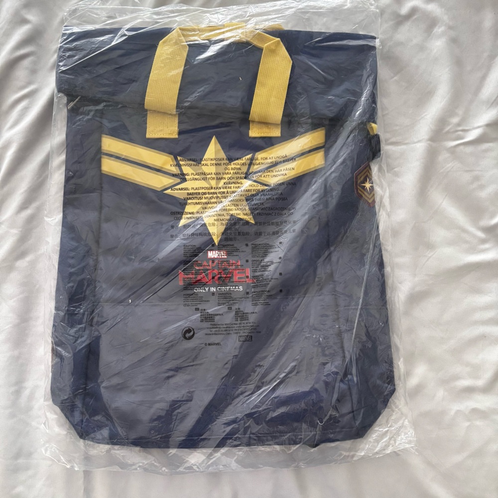 Brand new Captain Marvel Bag / Backpack NWT